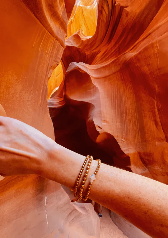 Hiker-Kichu-Gold-Beaded-Bracelets